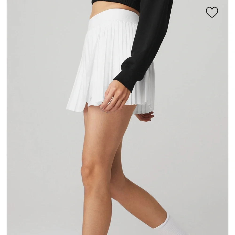 NWT ALO Yoga Aces Tennis Skirt, in White size L